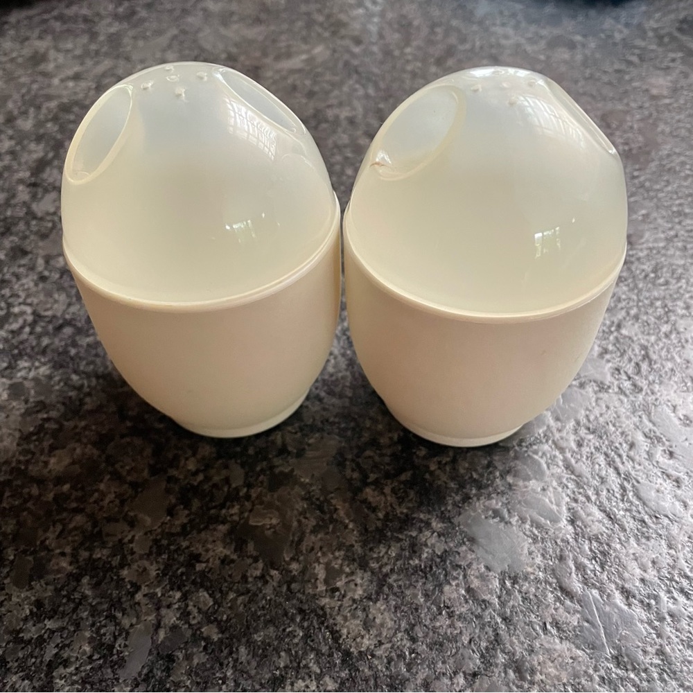 Pair of microwave egg cookers